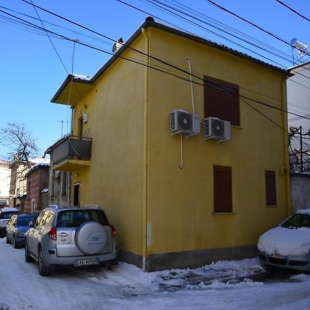 Piro'S Cozy Rooms - City Centre Korce Exterior foto